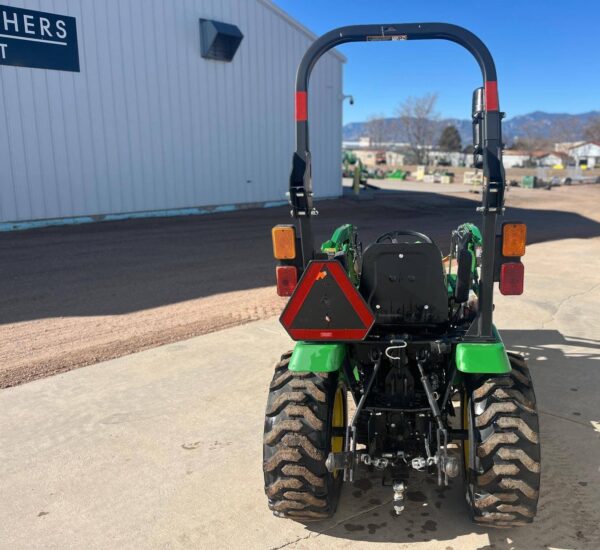 2015 JOHN DEERE 2025R - Image 7