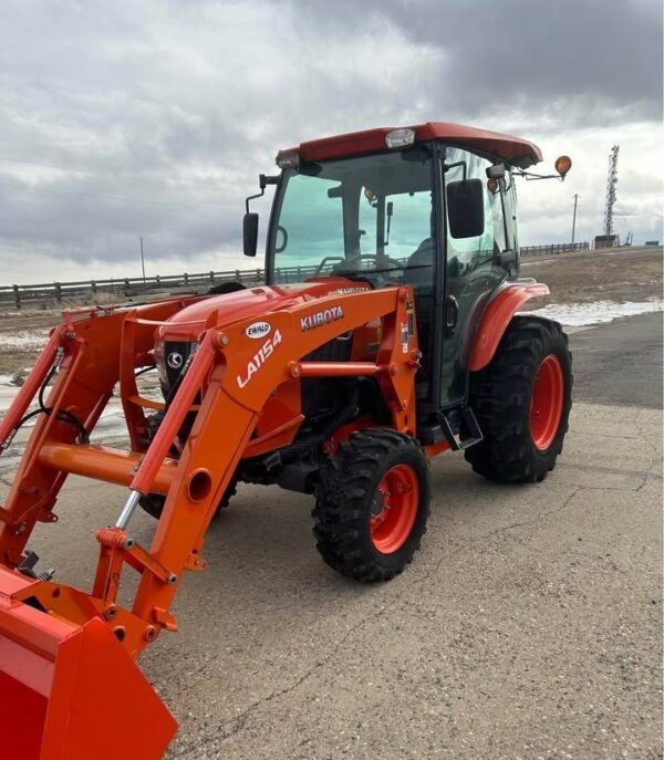 2016 KUBOTA L6060HST