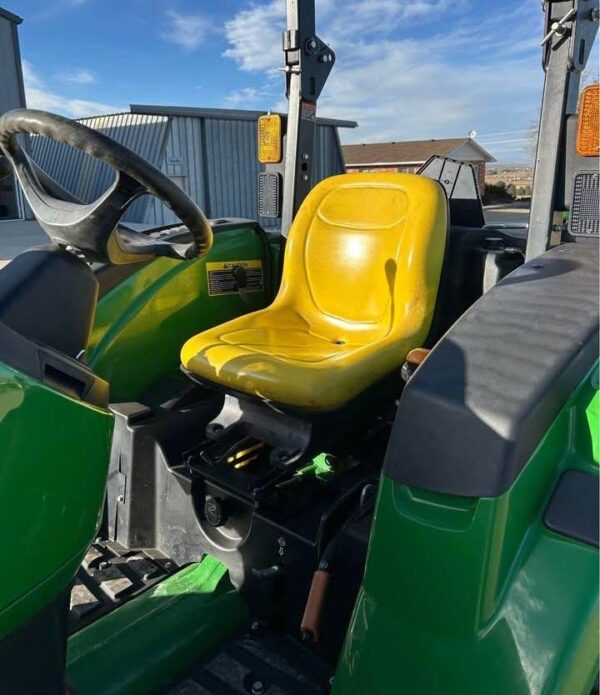 2015 JOHN DEERE 4044M - Image 7
