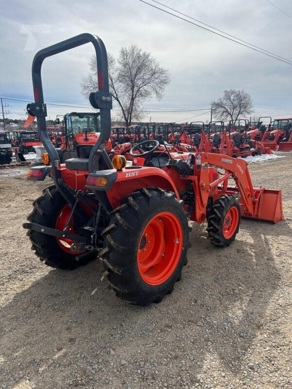 2016 KUBOTA L2501HST - Image 5