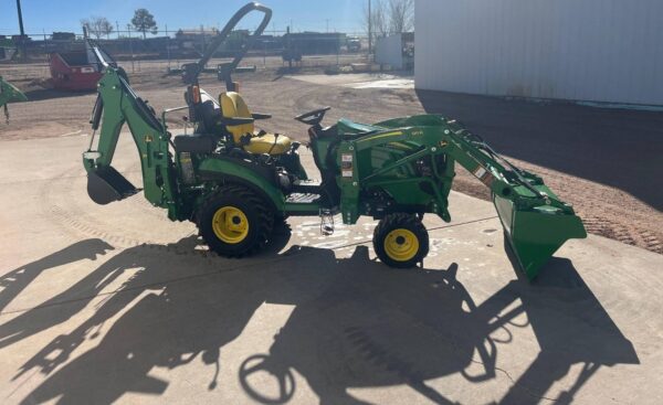 2021 JOHN DEERE 1025R - Image 2