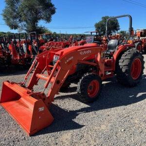 2022 KUBOTA L4701HST