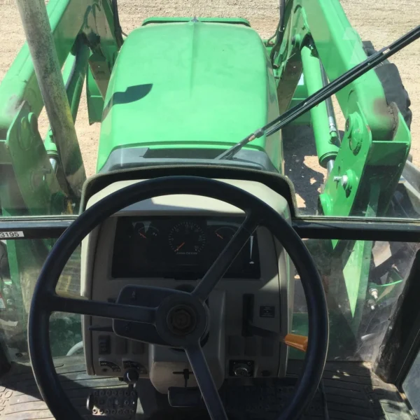 2012 JOHN DEERE 5083E - Image 8