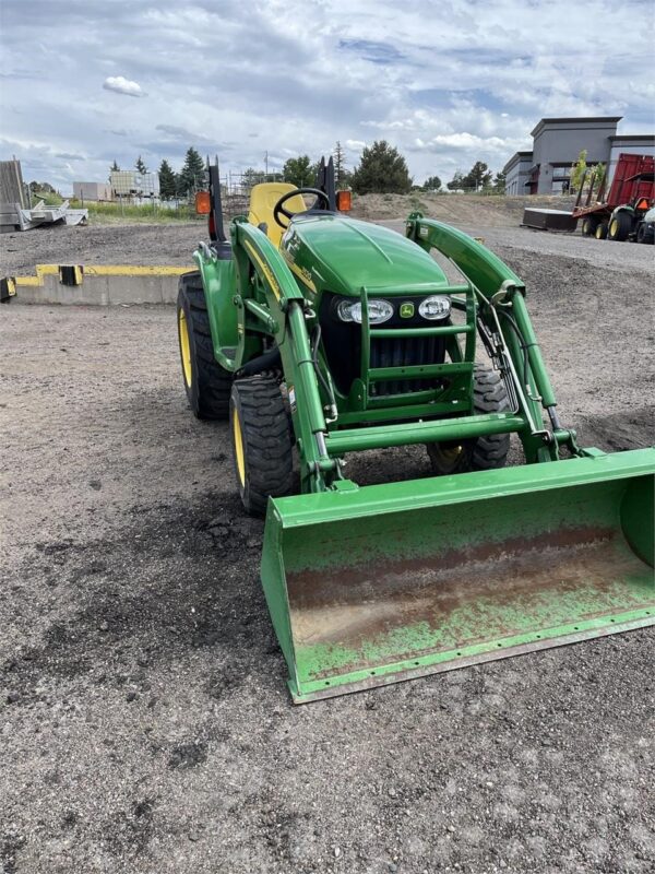 JOHN DEERE 3520 - Image 8