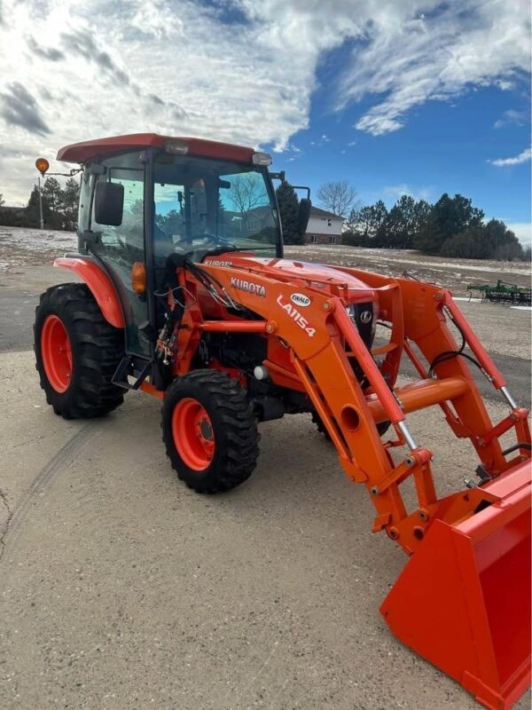 2016 KUBOTA L6060HST - Image 2
