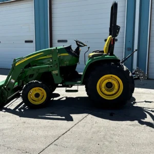 JOHN DEERE 3520